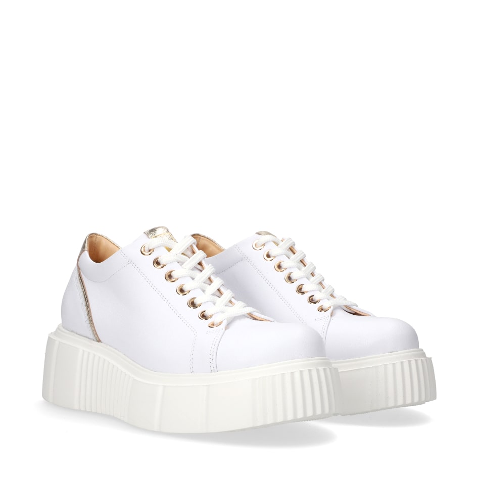  Białe skórzane sneakersy